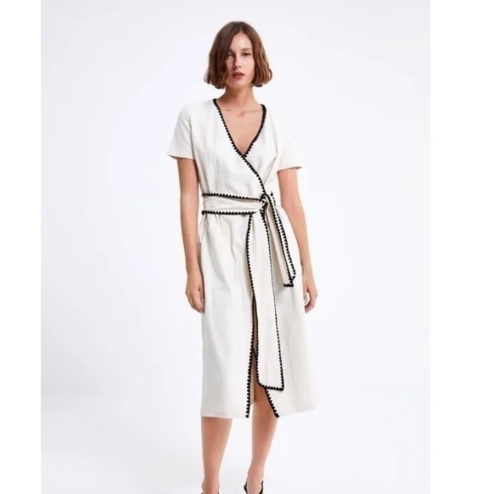 Zara Off White Midi Dress With Black Contrast Topstitching
